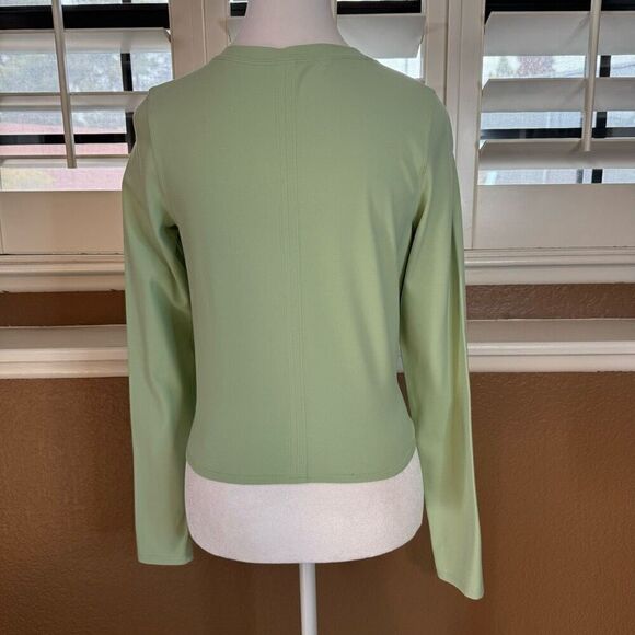 Lululemon Women's 6 Time To Restore Long Sleeve Wrap Tee Creamy Mint Green Yoga - Picture 3 of 6